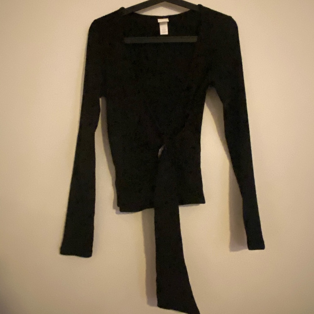 H&M wrap top with tortoise belt